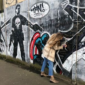 Meet your Posher, Danica